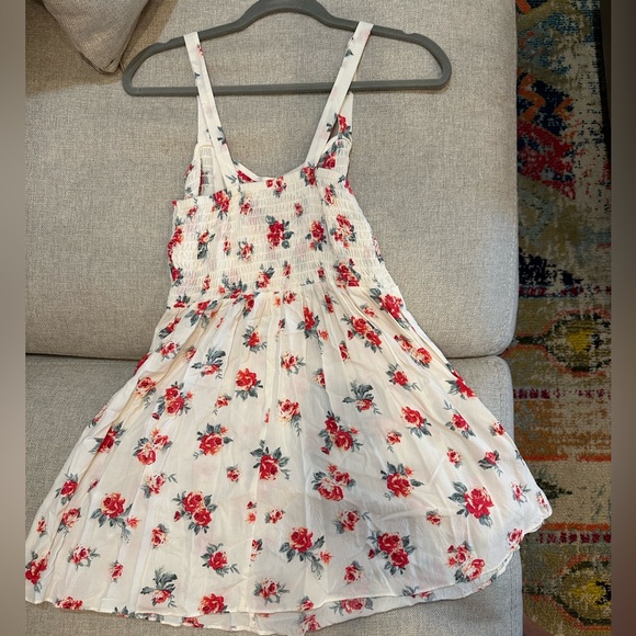 Floral sun dress, excellent condition! - Picture 2 of 3